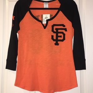**NWT**VS Pink SF Giants Tee